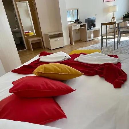 Хотел Adeona Wellness By Asteri 4*